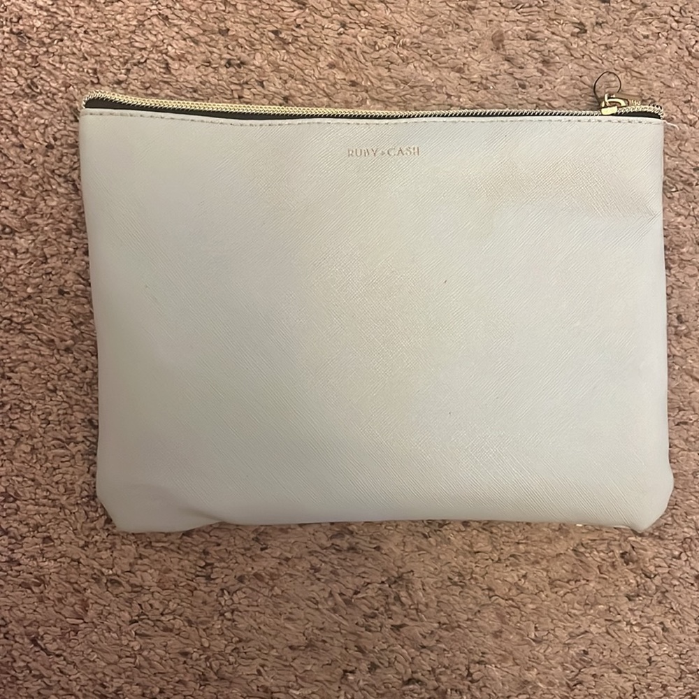 Ruby + Cash Makeup Pouch - Picture 2 of 4